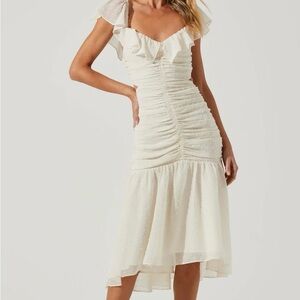 ASTR NWOT XS Devereaux Ruffle Midi Dress